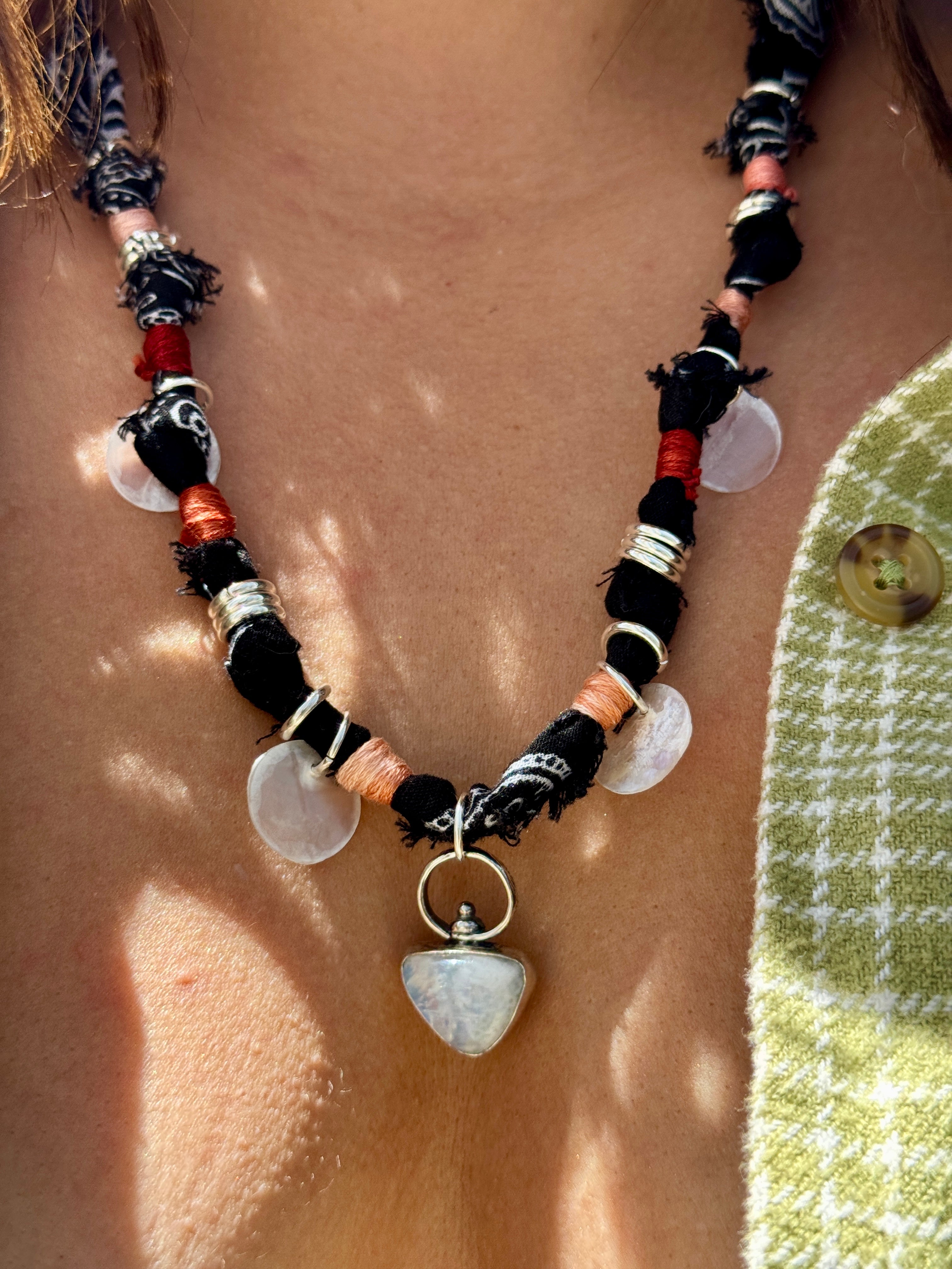 Dewi Bloom Necklace